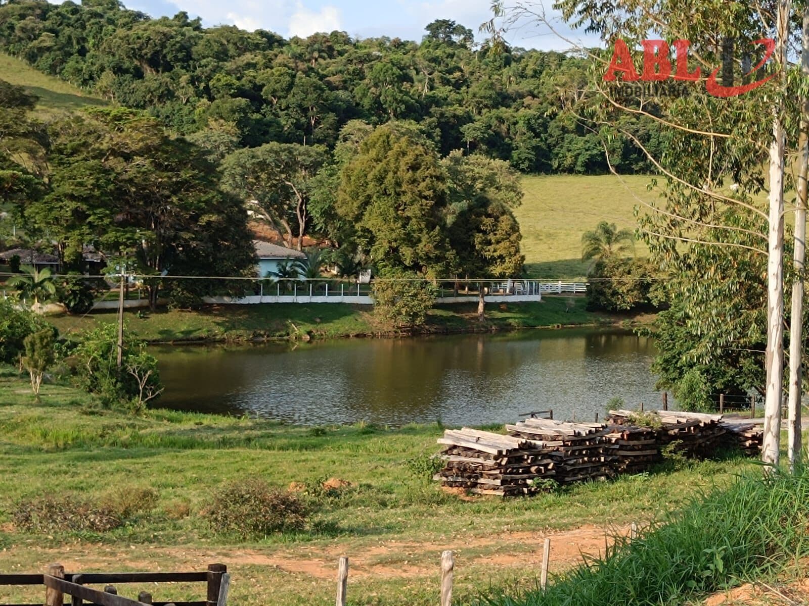 Fazenda/Sítios/Chácaras em Atibaia - Centro