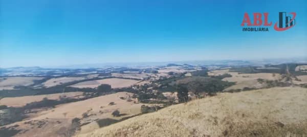 Fazenda/Sítios/Chácaras em Ouro Fino - Centro