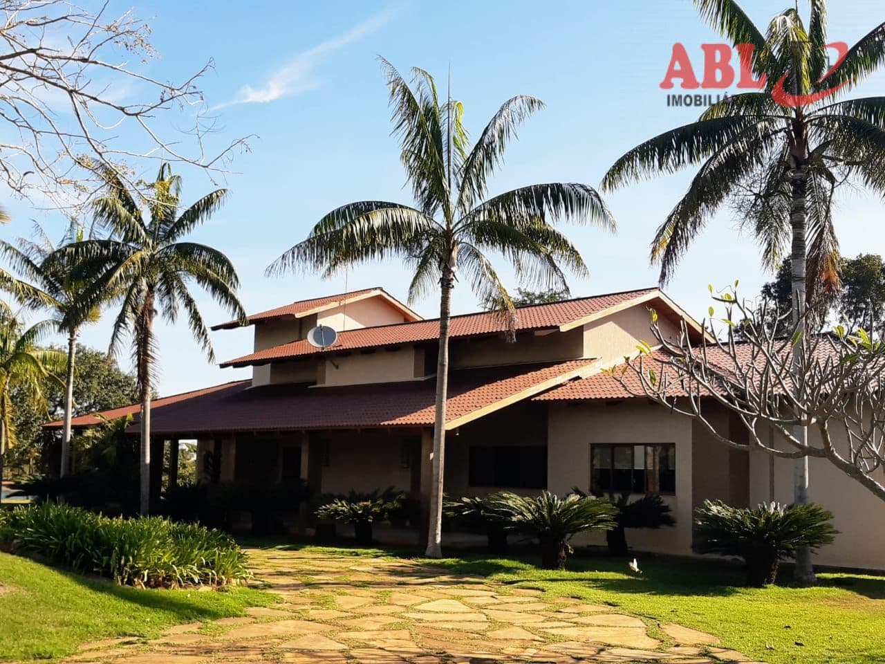 Fazenda/Sítios/Chácaras em Americano do Brasil - Centro