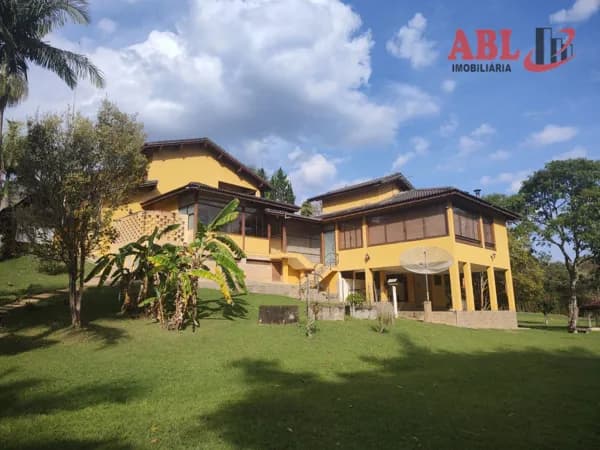 Fazenda/Sítios/Chácaras em Cambuí - Centro