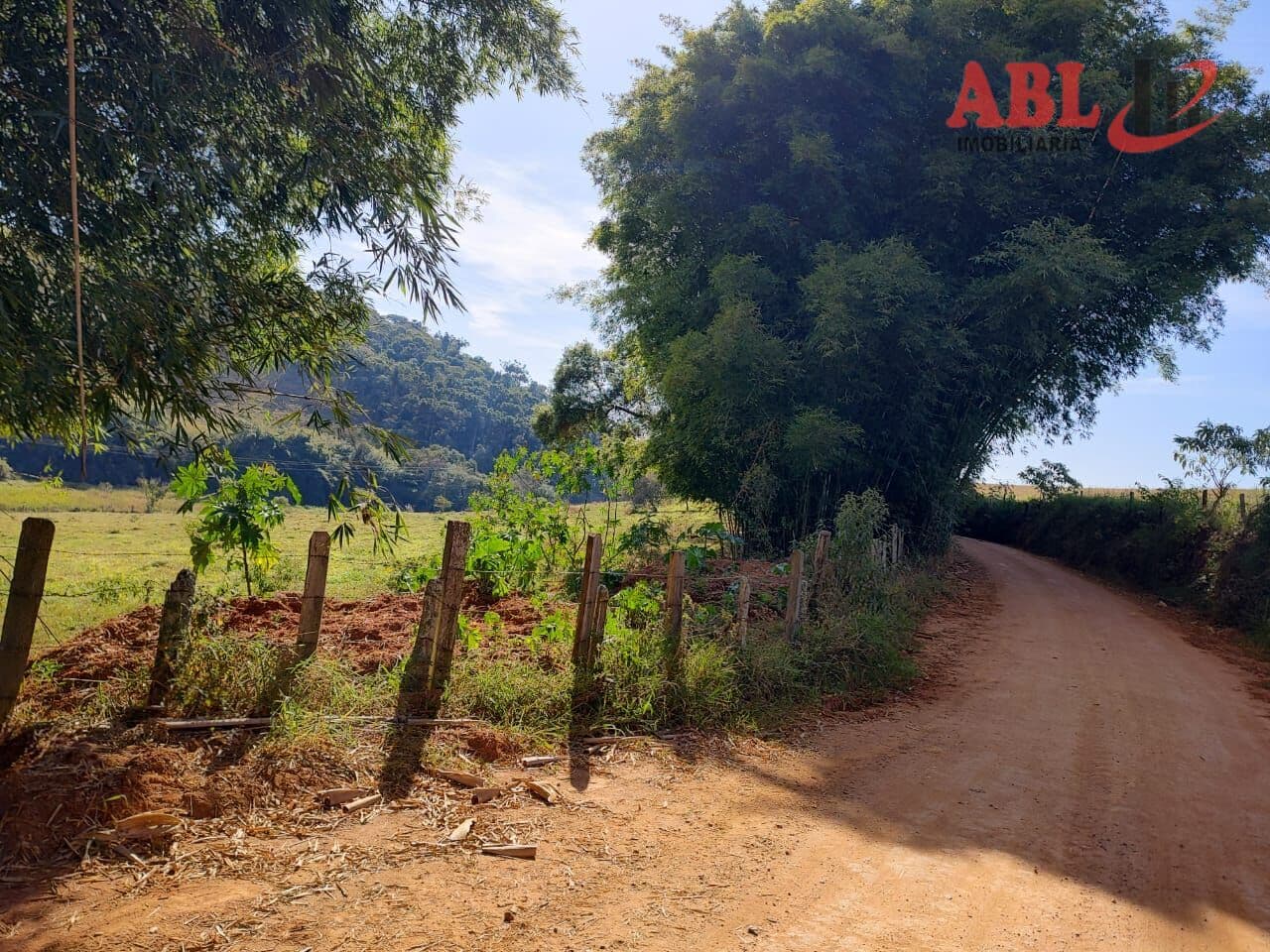 Lote/Terreno em Cambuí - Centro