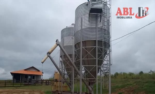 Fazenda/Sítios/Chácaras em Presidente Venceslau - Centro