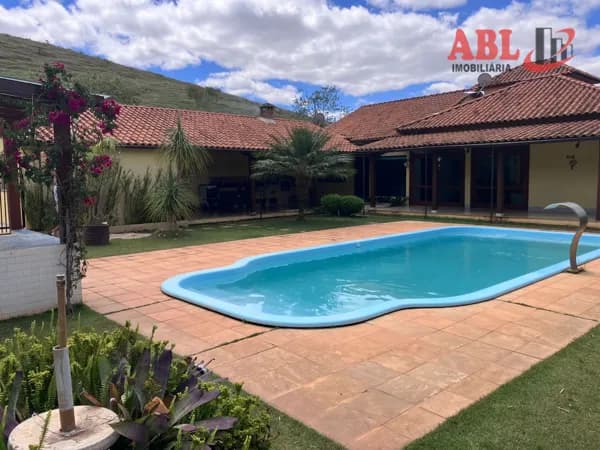 Fazenda/Sítios/Chácaras em Caxambu - Centro