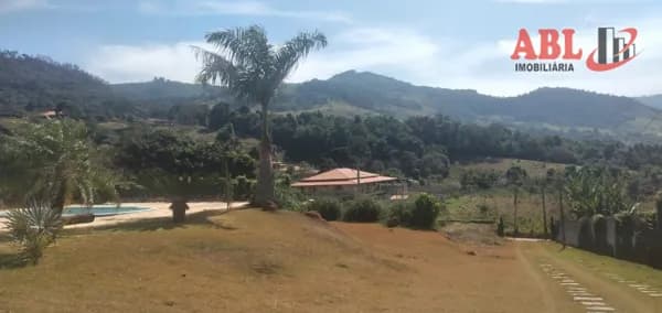 Fazenda/Sítios/Chácaras em Itapeva - Centro