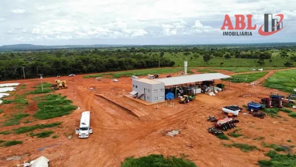 Fazenda/Sítios/Chácaras em Morada Nova de Minas - Centro