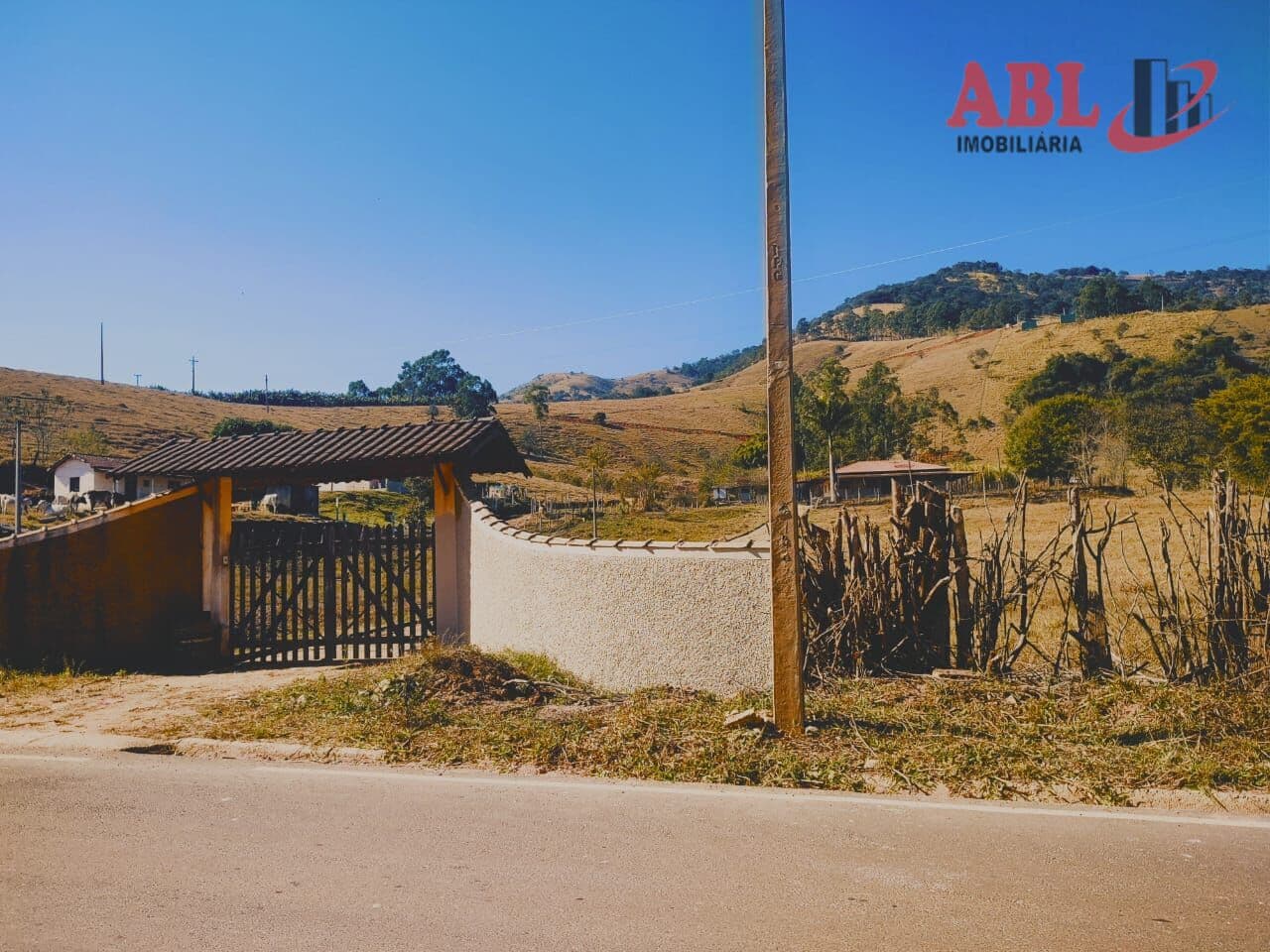 Fazenda/Sítios/Chácaras em Cambuí - Centro