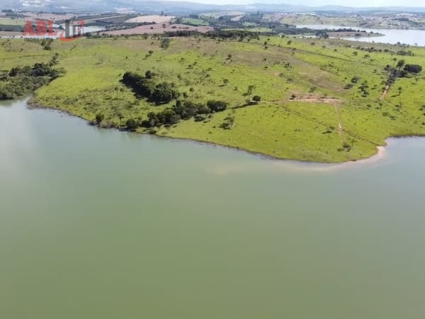 Área Residencial para Venda em Centro Guapé-MG