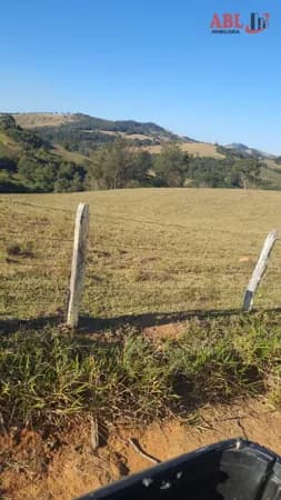 Fazenda/Sítios/Chácaras em Bueno Brandão - Centro
