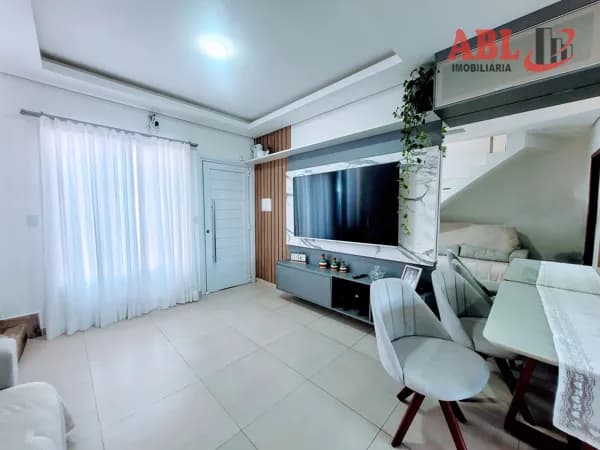 Sobrado 2dormitórios Semi Mobiliado com Pátio