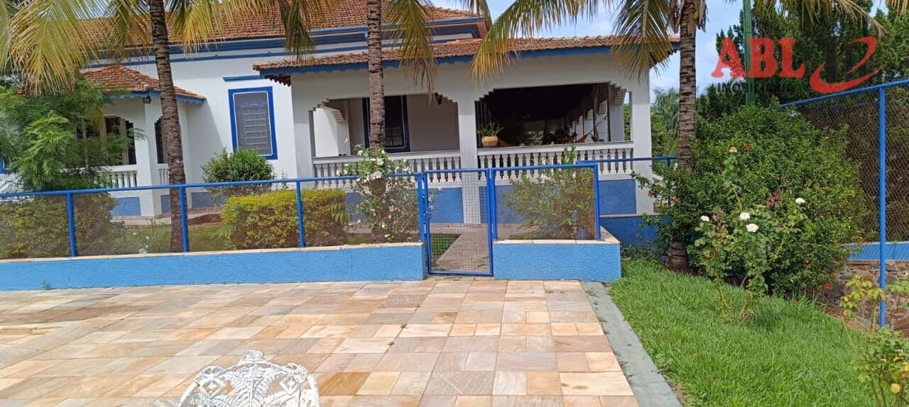 Fazenda/Sítios/Chácaras em Pirassununga - Centro