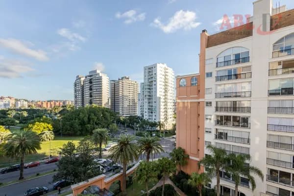 Apartamento em Porto Alegre - Jardim Europa