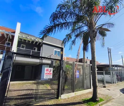 Sobrado em Cachoeirinha - Parque da Matriz