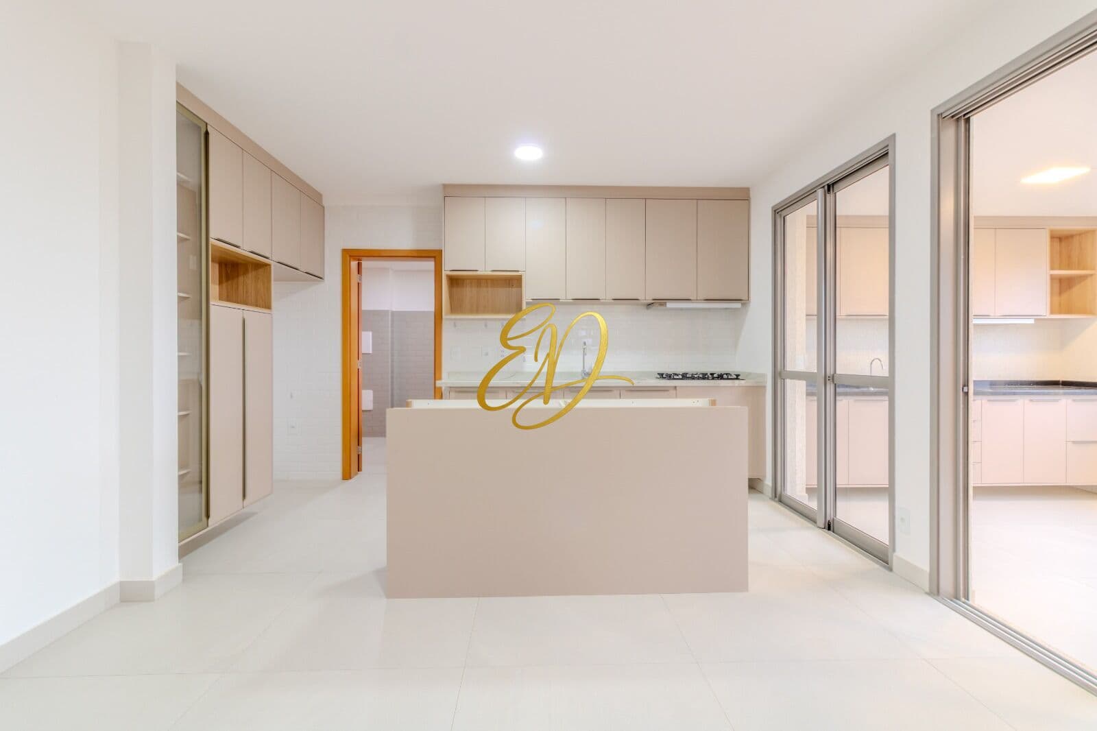 Apartamento com 3 suítes Condomínio Conde Francisco Matarazzo