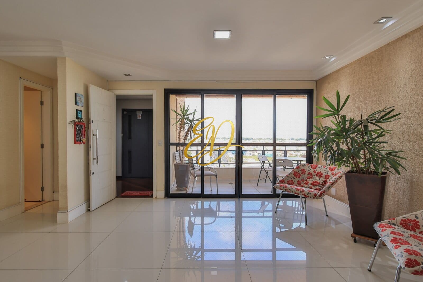Apartamento com 4 suítes Condomínio Monte Carlo- Rio Claro- SP