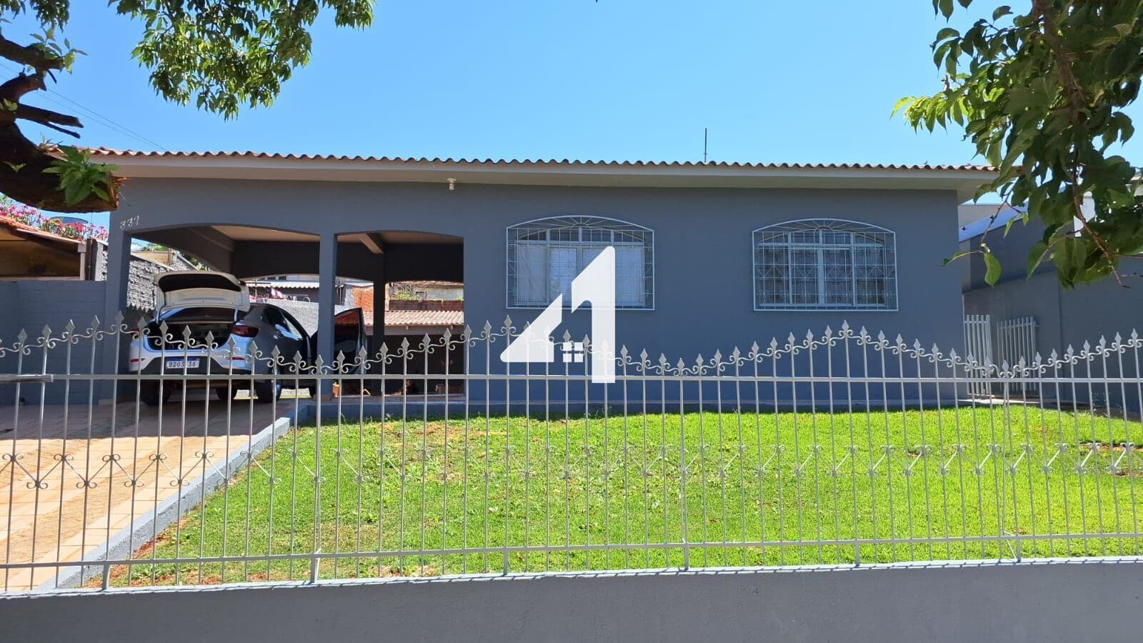 Casa em Apucarana - Jardim Aclimação
