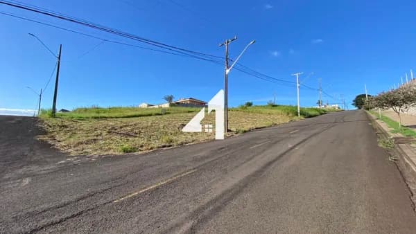 Terreno Lote em Loteamento Residencial Cazarin, Apucarana/PR