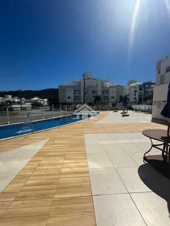 Apartamento no bairro Ingleses Norte em Florianópolis-SC