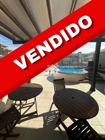 Cobertura próx a Praia