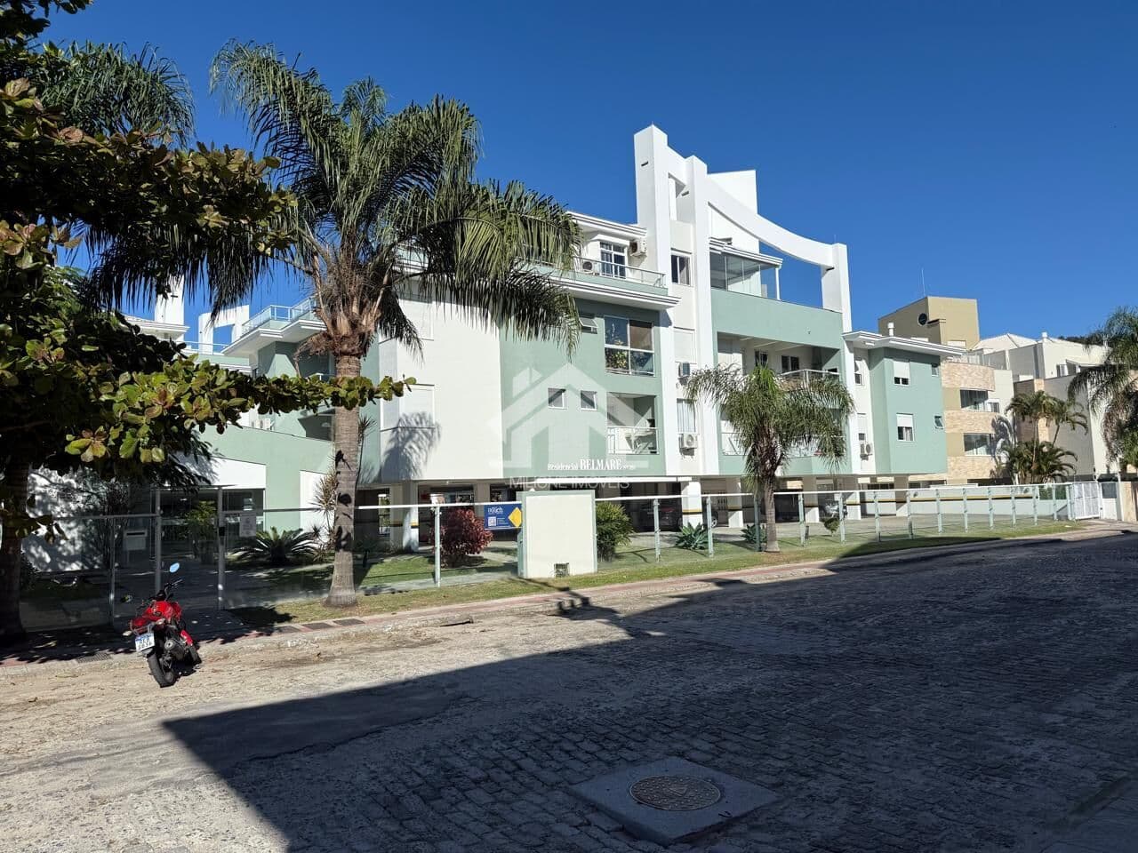 Apartamento no bairro Ingleses Norte em Florianópolis-SC