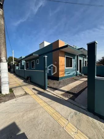 Casa à venda em Gravataí, Bom Sucesso, com 3 quartos, com 60 m²