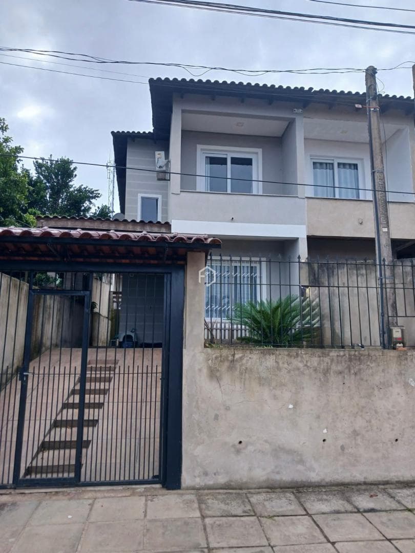 SOBRADO SEMI MOBILIADO PRONTO PRA MORAR EM GRAVATAÍ, BAIRRO BOM SUCESSO