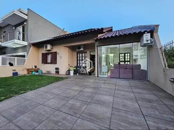 Casa à venda no bairro Parque da Matriz em Gravataí/RS