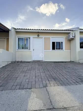 Casa à venda no bairro Chácara das Rosas em Cachoeirinha/RS