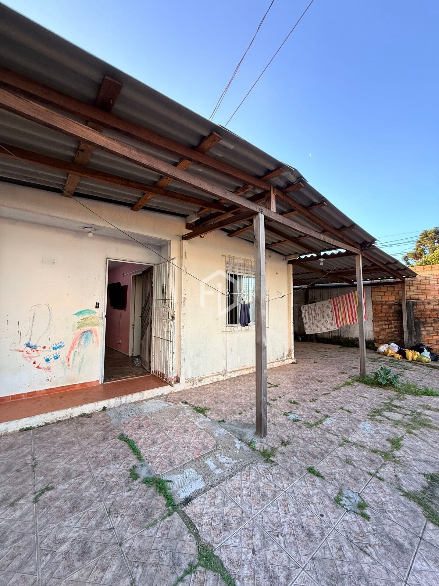 Casa 03 dormitórios.