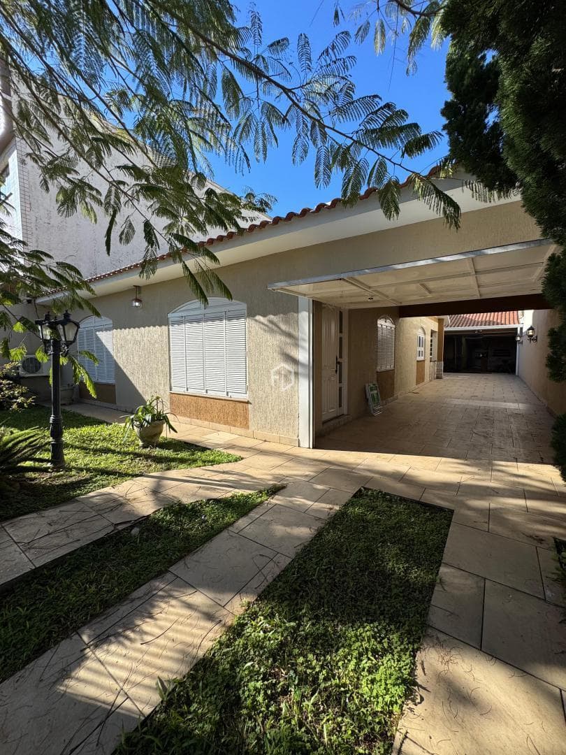 CASA TÉRREA A 100 METROS DA AV. DORIVAL CÂNDIDO