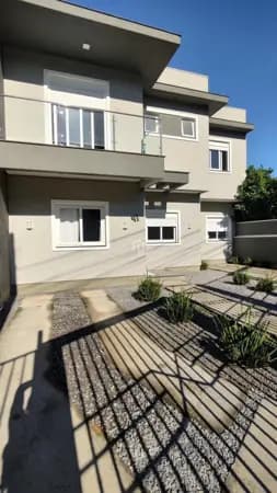 Casa à venda no bairro Parque da Matriz em Cachoeirinha/RS