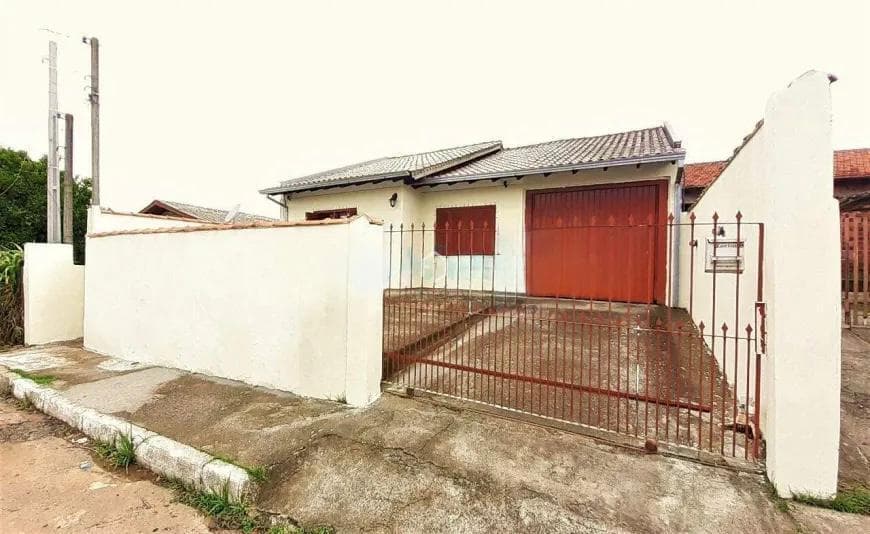 CASA TÉRREA COM 4 DORMITÓRIOS EM GRAVATAÍ, BAIRRO BARNABÉ