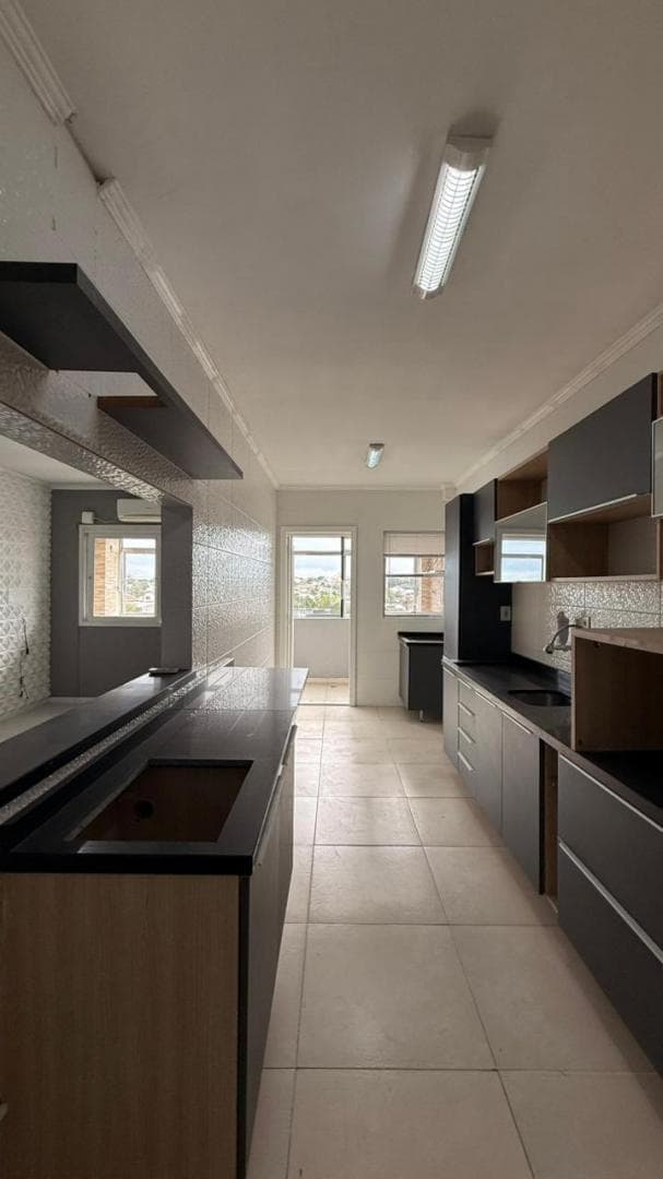 APARTAMENTO SEMI MOBILIADO NA AV. DORIVAL CANDIDO PDA 61