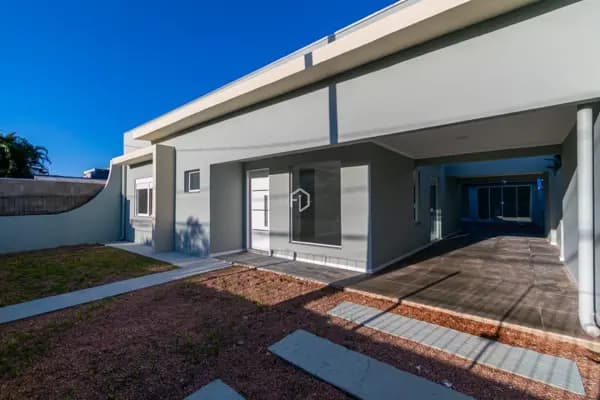 CASA TÉRREA EM CACHOEIRINHA APENAS 400M DA AV. FLORES DA CUNHA