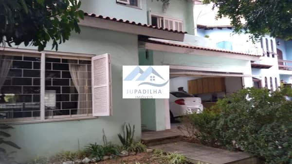 Sobrado em Porto Alegre - Jardim Itu
