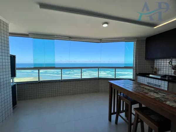 Apartamento Frente Mar em Praia Grande com 3 Dormitórios