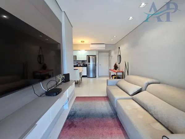 Apartamento no Canto do Forte em Praia Grande com 2 Dormitórios.