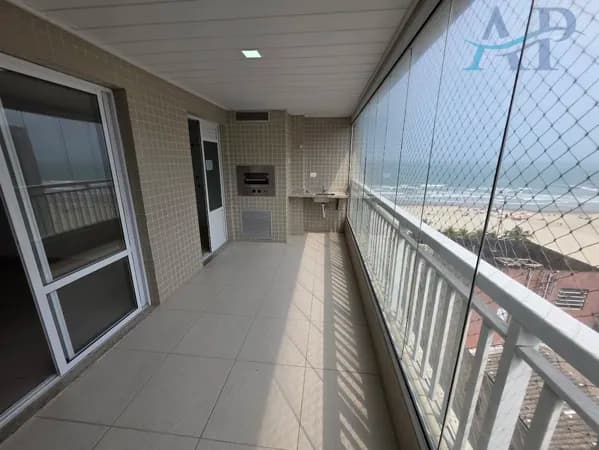 Apartamento em Praia Grande com 3 Dormitórios Vista mar.