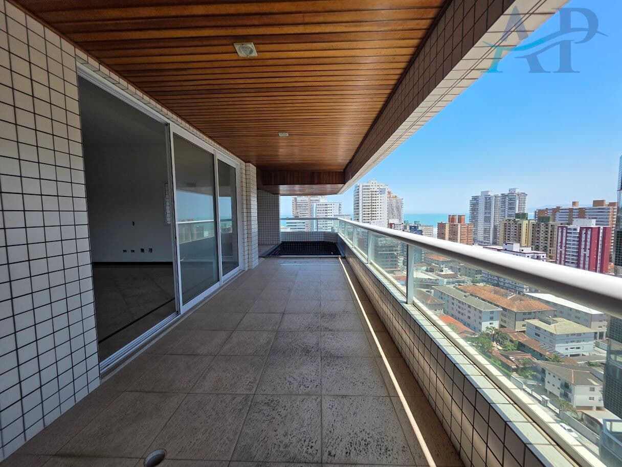 Apartamento em Praia Grande com Piscina na Varanda