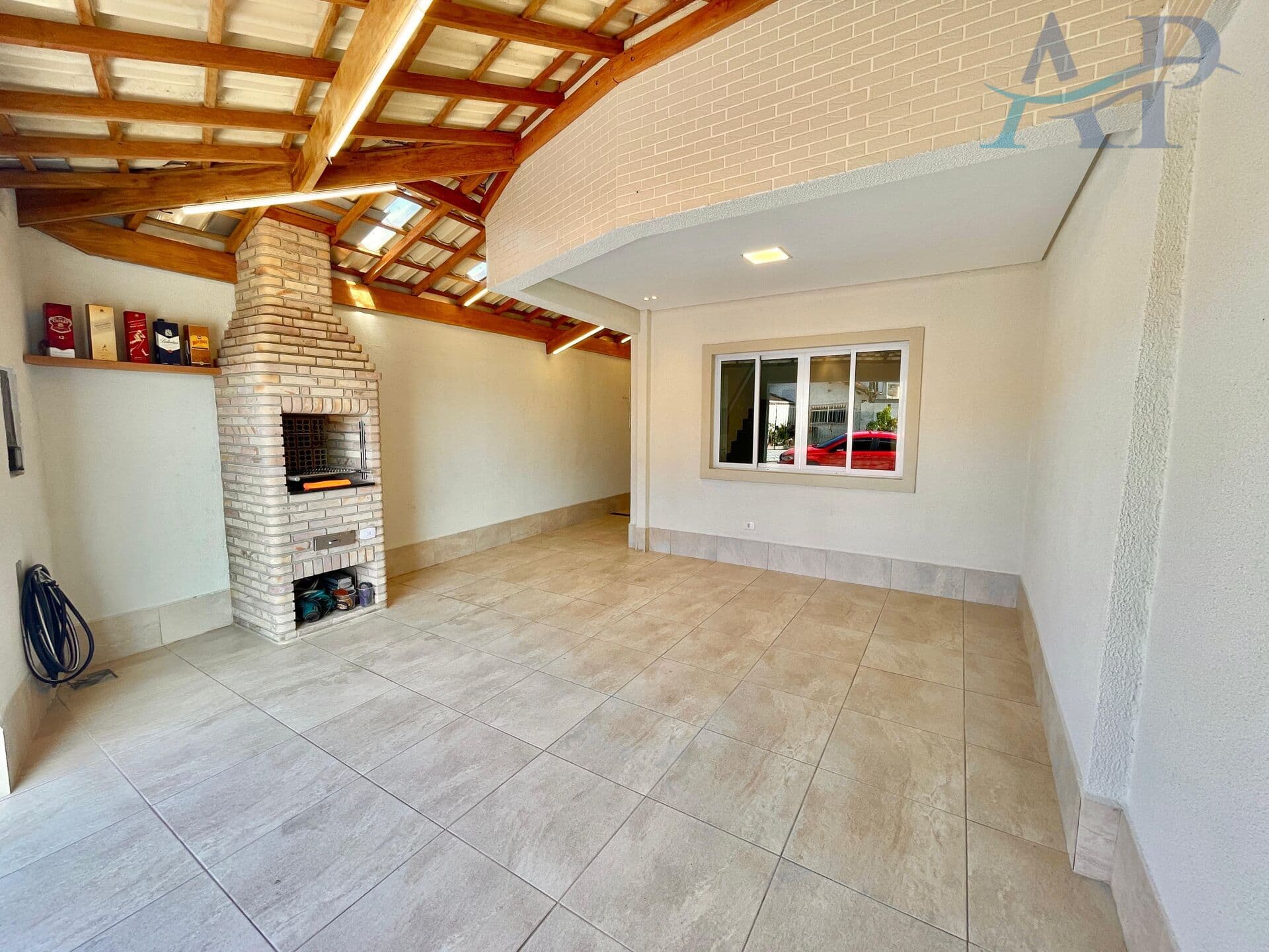 Casa em Praia Grande com 2 Dormitórios