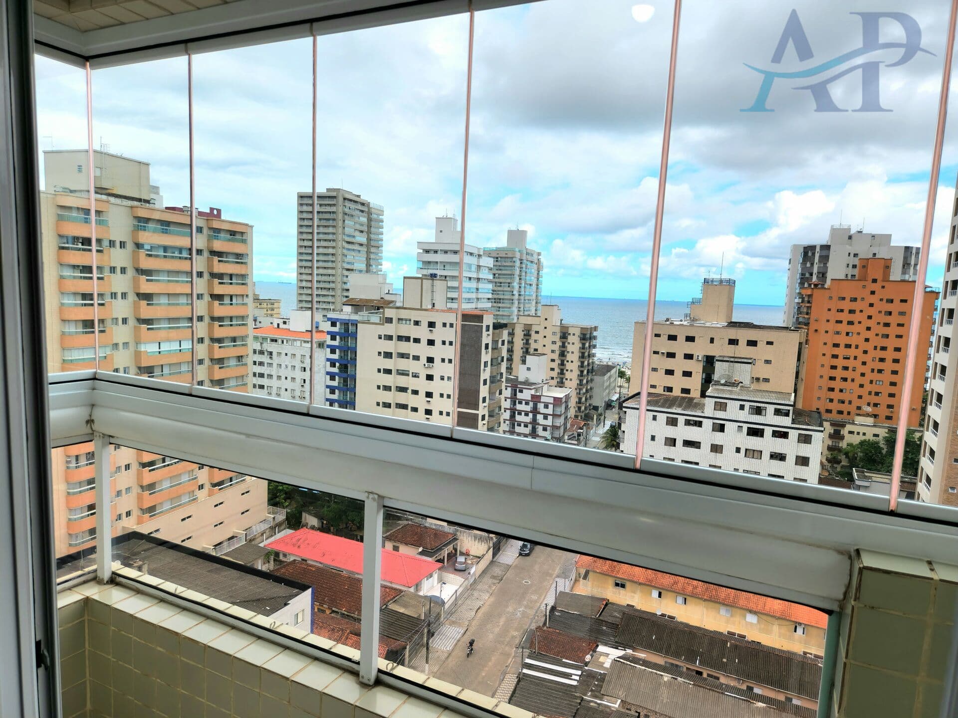 Apartamento com 2 Dormitórios e Vista Mar na Aviação em Praia Grande