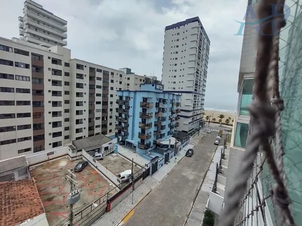 Apartamento com 2 Dormitórios na Guilhermina em Praia Grande