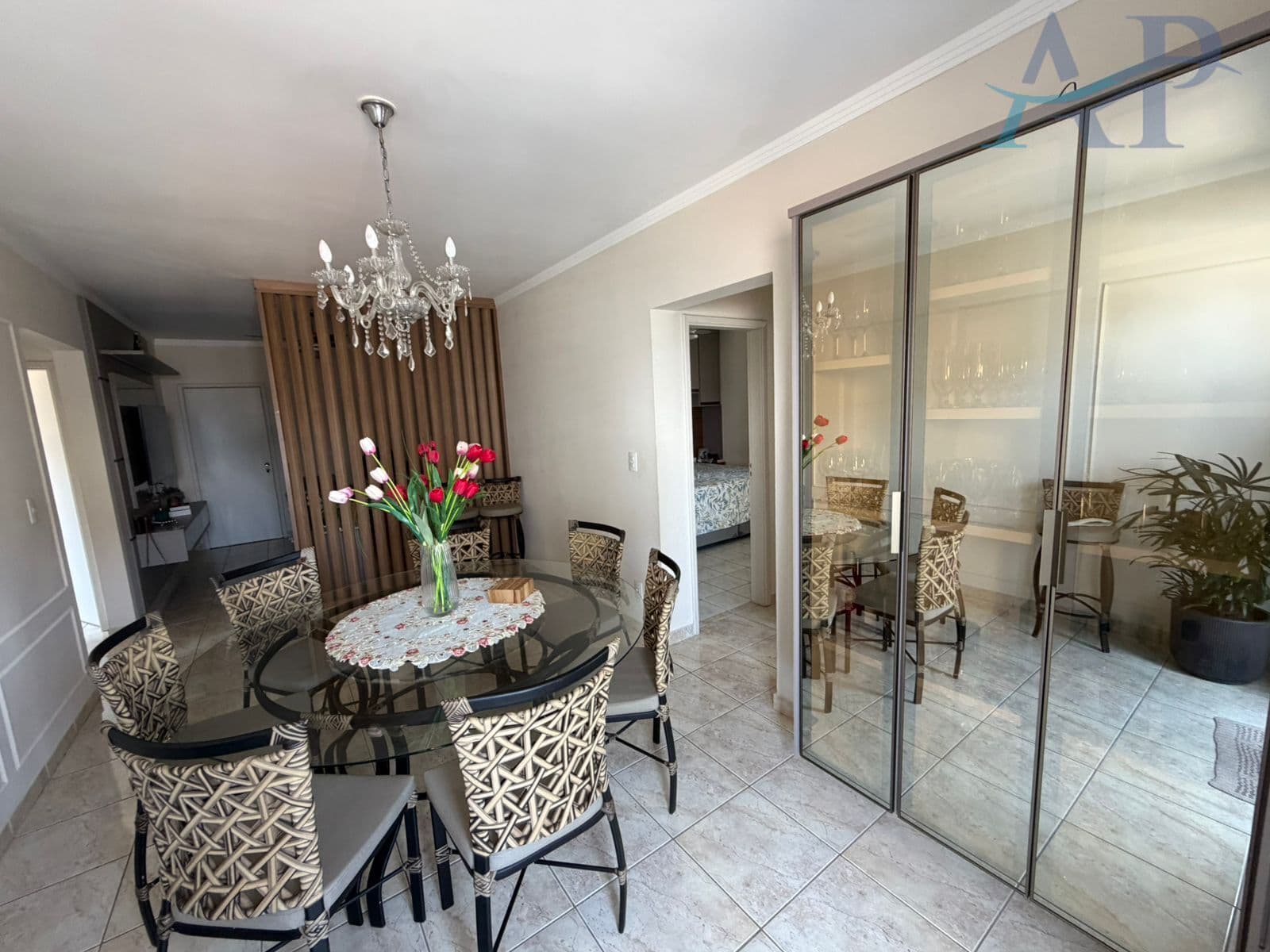 Apartamento na Guilhermina Vista Mar com 3 Dormitórios em Praia Grande