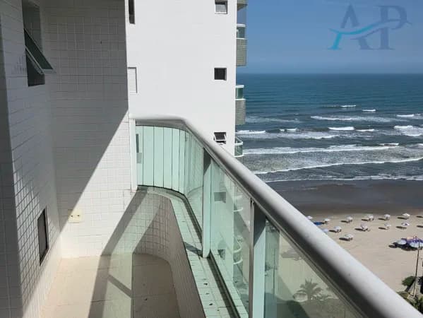 Apartamento à Venda em Praia Grande Prédio Frente Mar