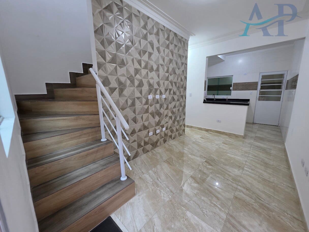 Casa em Condomínio na Guilhermina em Praia Grande/SP