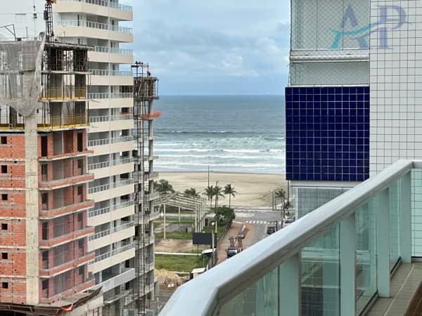 Apartamento na Aviação em Praia Grande com 3 Dormitórios