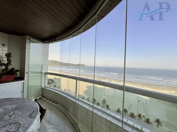 Apartamento em Praia Grande Frente Mar com 3 Dormitórios