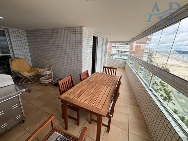 Apartamento Frente Mar na Aviação em Praia Grande