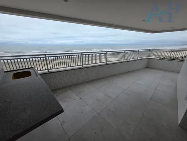 Apartamento em Praia Grande com 2 Dormitórios Frente Mar