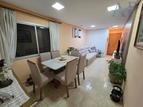 Apartamento com 3 Dormitórios na Vila Monumento em São Paulo.