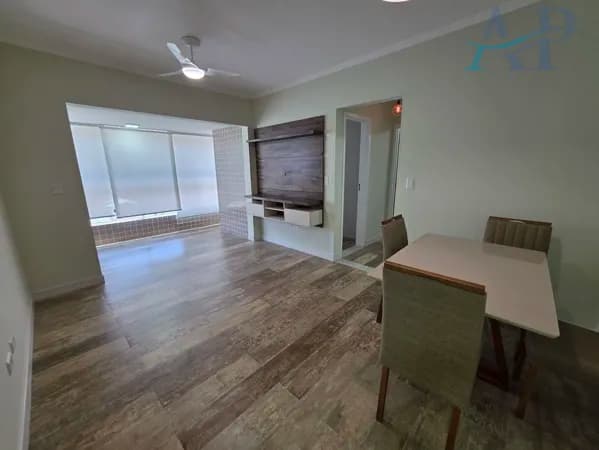 Apartamento no Canto do Forte em Praia Grande com Planejados e Vista Livre